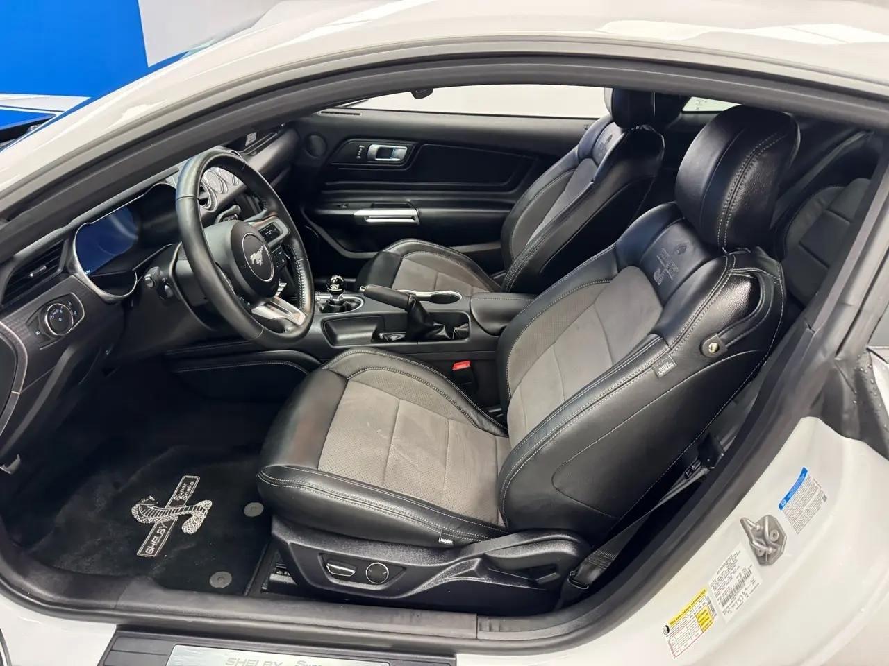 Ford Mustang  2019