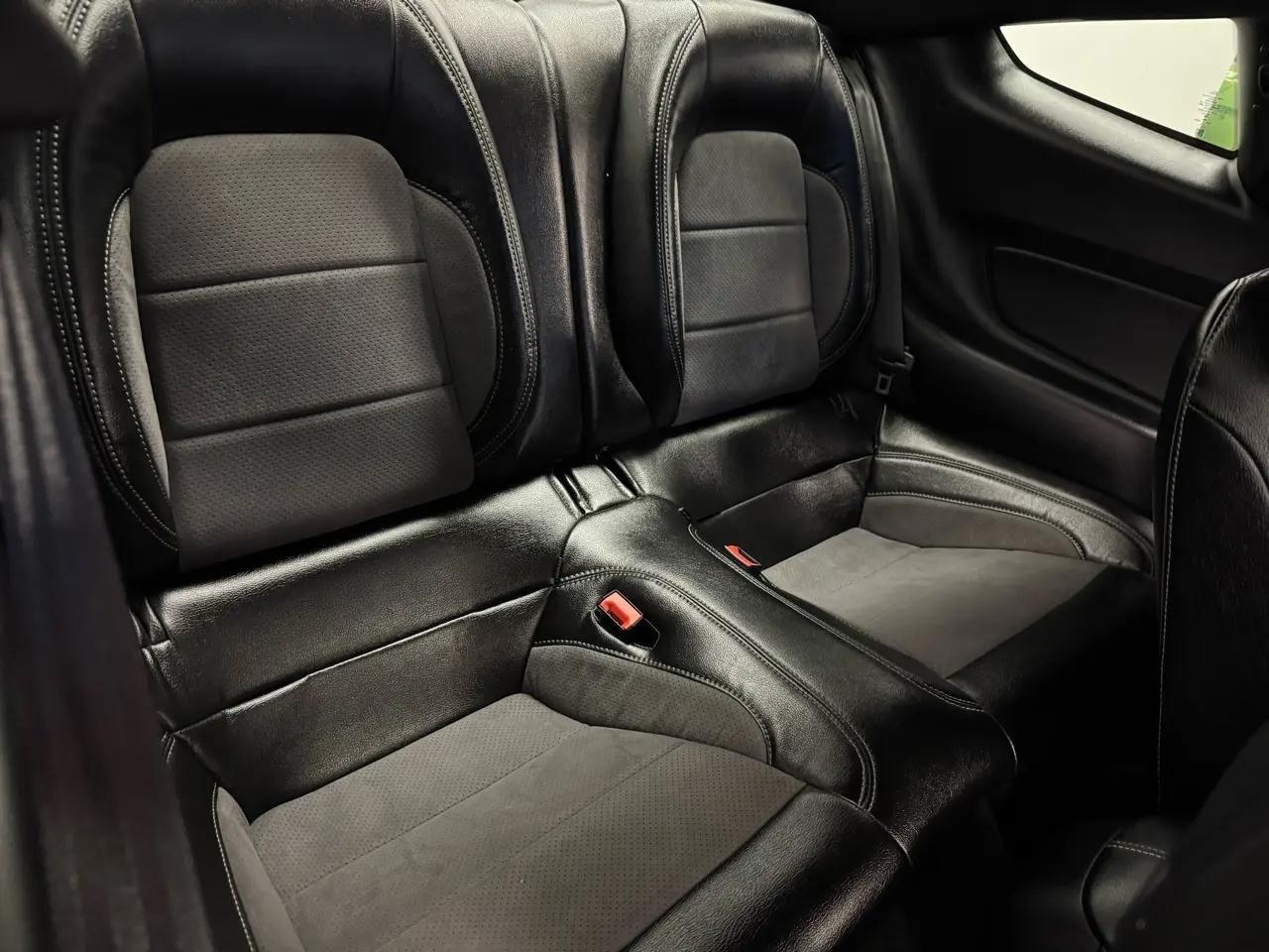 Ford Mustang  2019