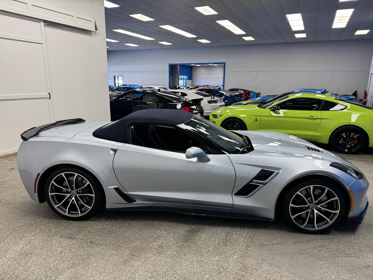 Chevrolet Corvette 2dr Grand Sport Conv w/3LT 2017