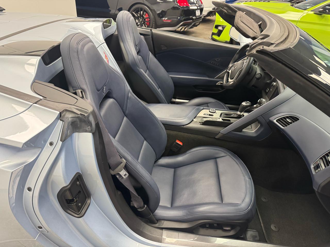 Chevrolet Corvette 2dr Grand Sport Conv w/3LT 2017