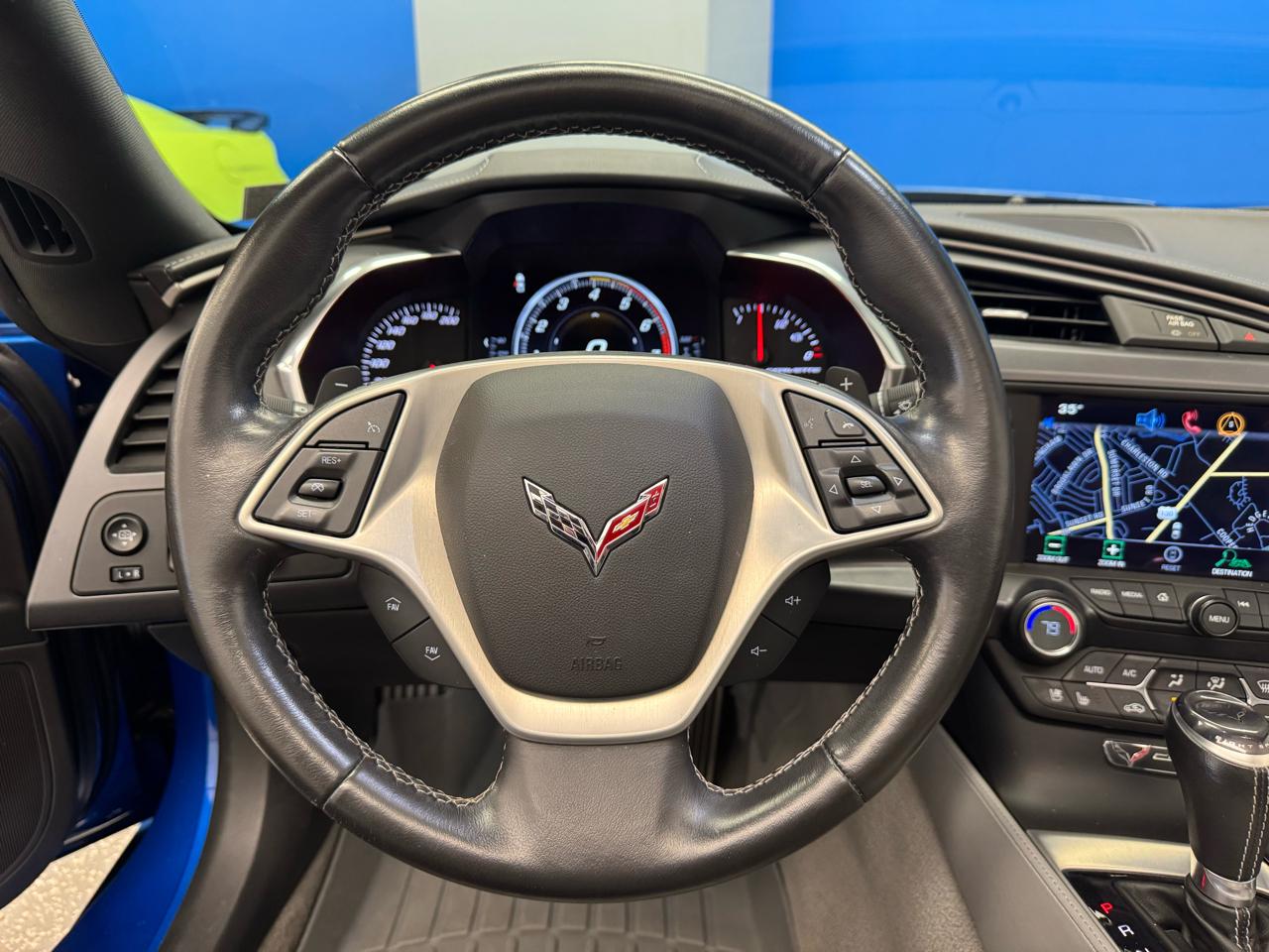 Chevrolet Corvette 2dr Stingray Cpe w/2LT 2015