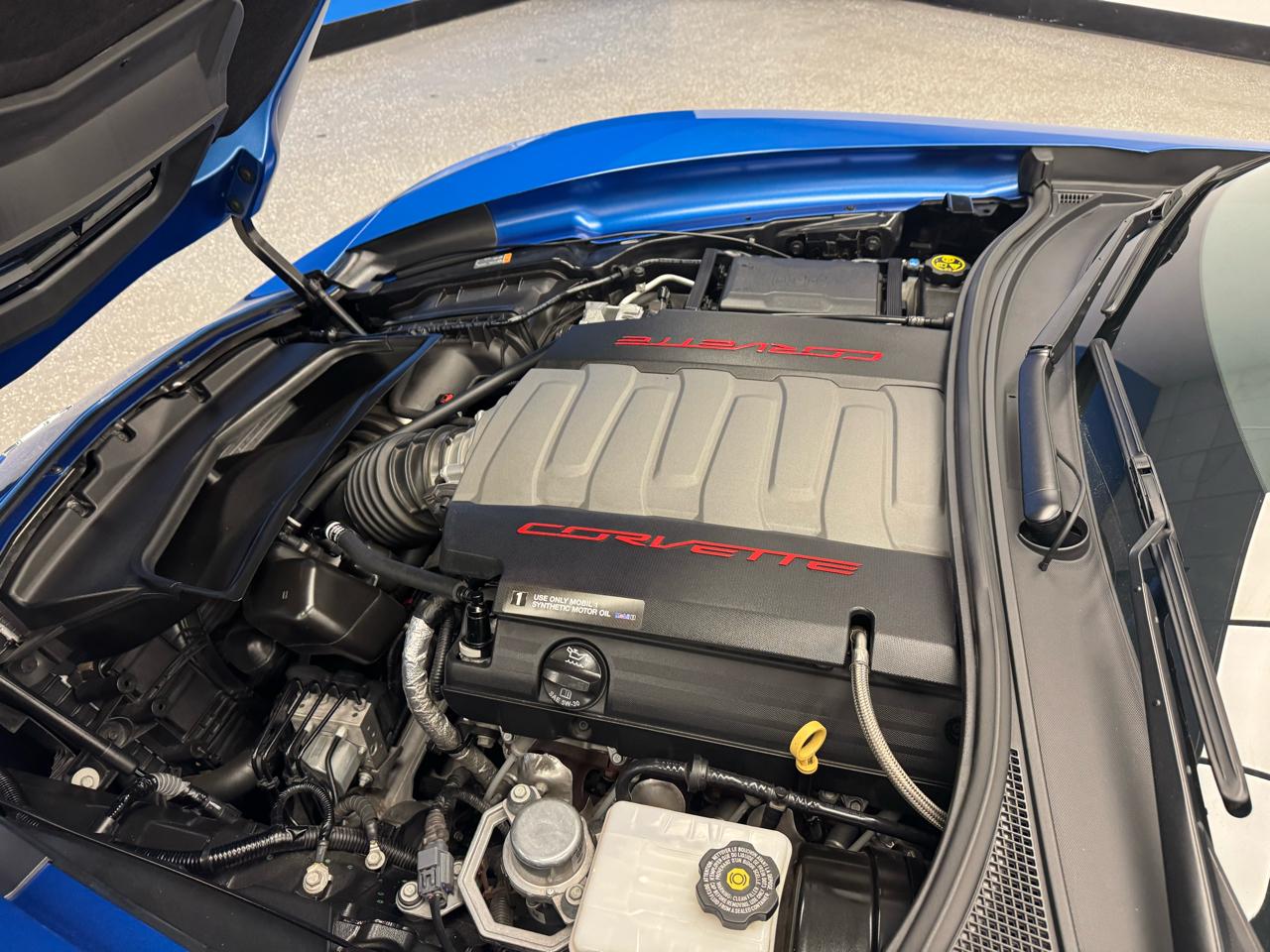 Chevrolet Corvette 2dr Stingray Cpe w/2LT 2015