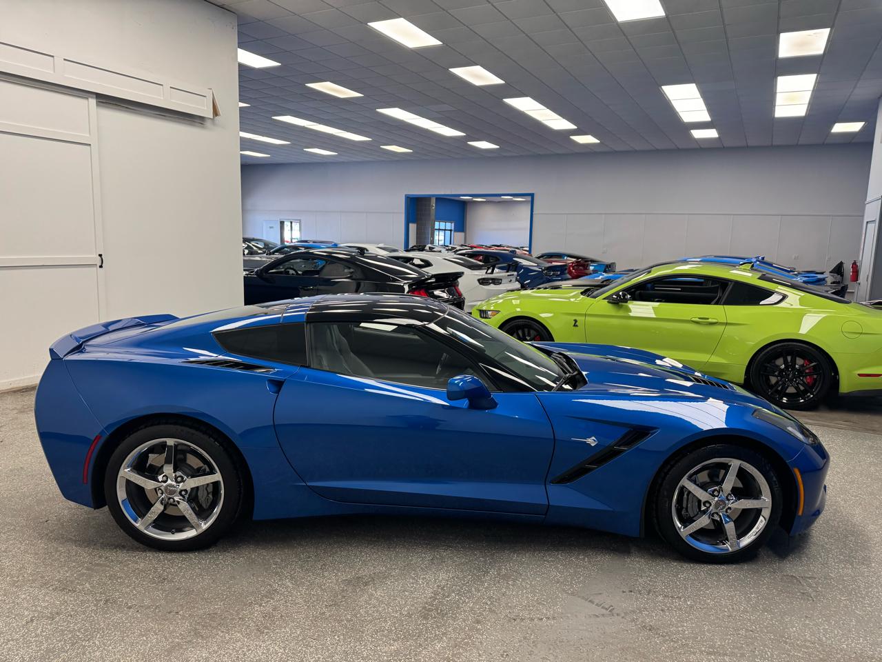 Chevrolet Corvette 2dr Stingray Cpe w/2LT 2015