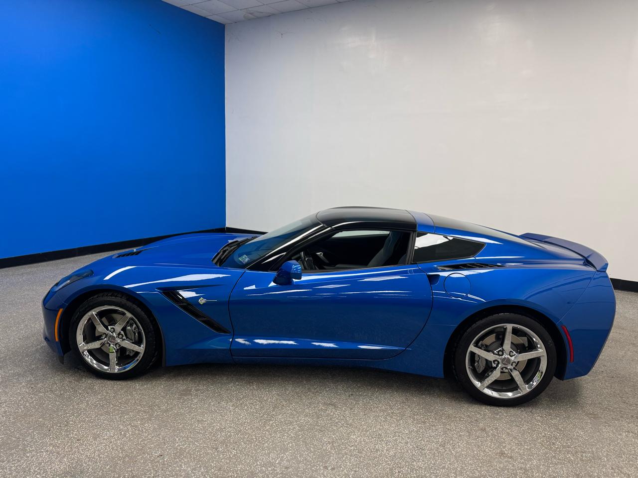 Chevrolet Corvette 2dr Stingray Cpe w/2LT 2015
