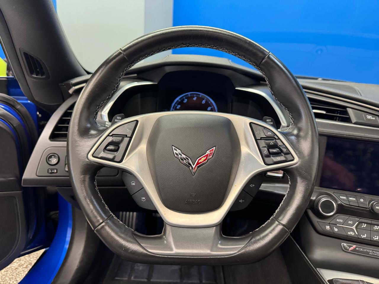 Chevrolet Corvette 2dr Stingray Cpe w/2LT 2019