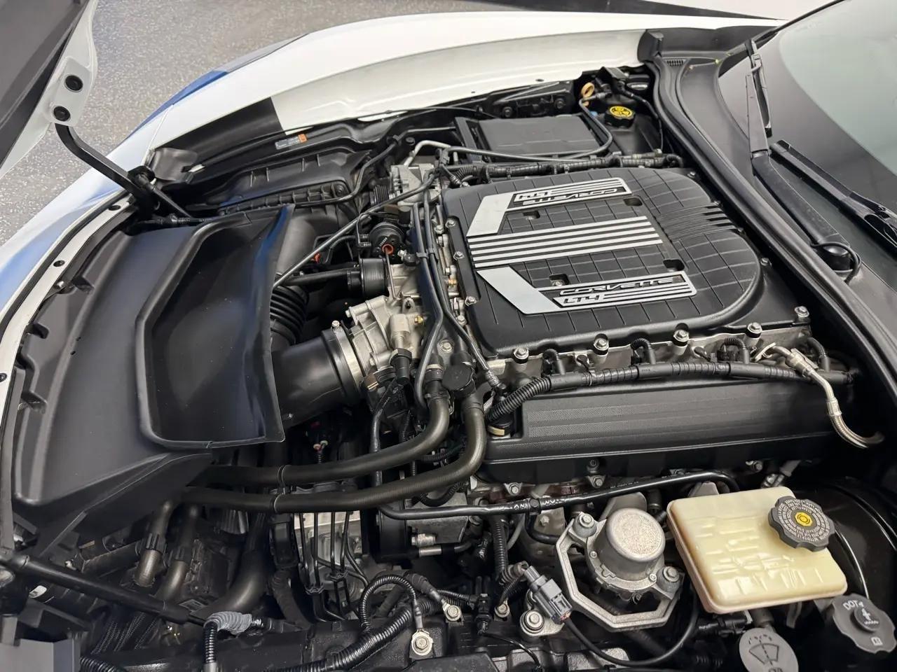 Chevrolet Corvette 2dr Z06 Conv w/3LZ 2015