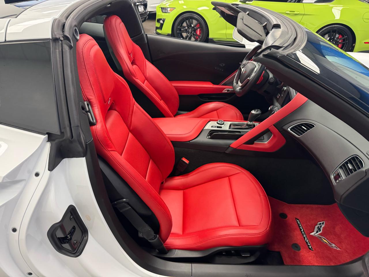 Chevrolet Corvette 2dr Stingray Cpe w/2LT 2019