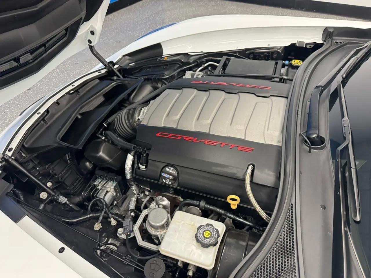 Chevrolet Corvette 2dr Stingray Cpe w/2LT 2019