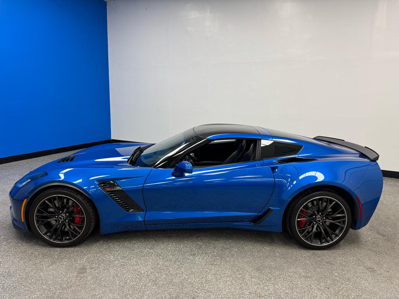 Chevrolet Corvette 2dr Z06 Cpe w/2LZ 2015