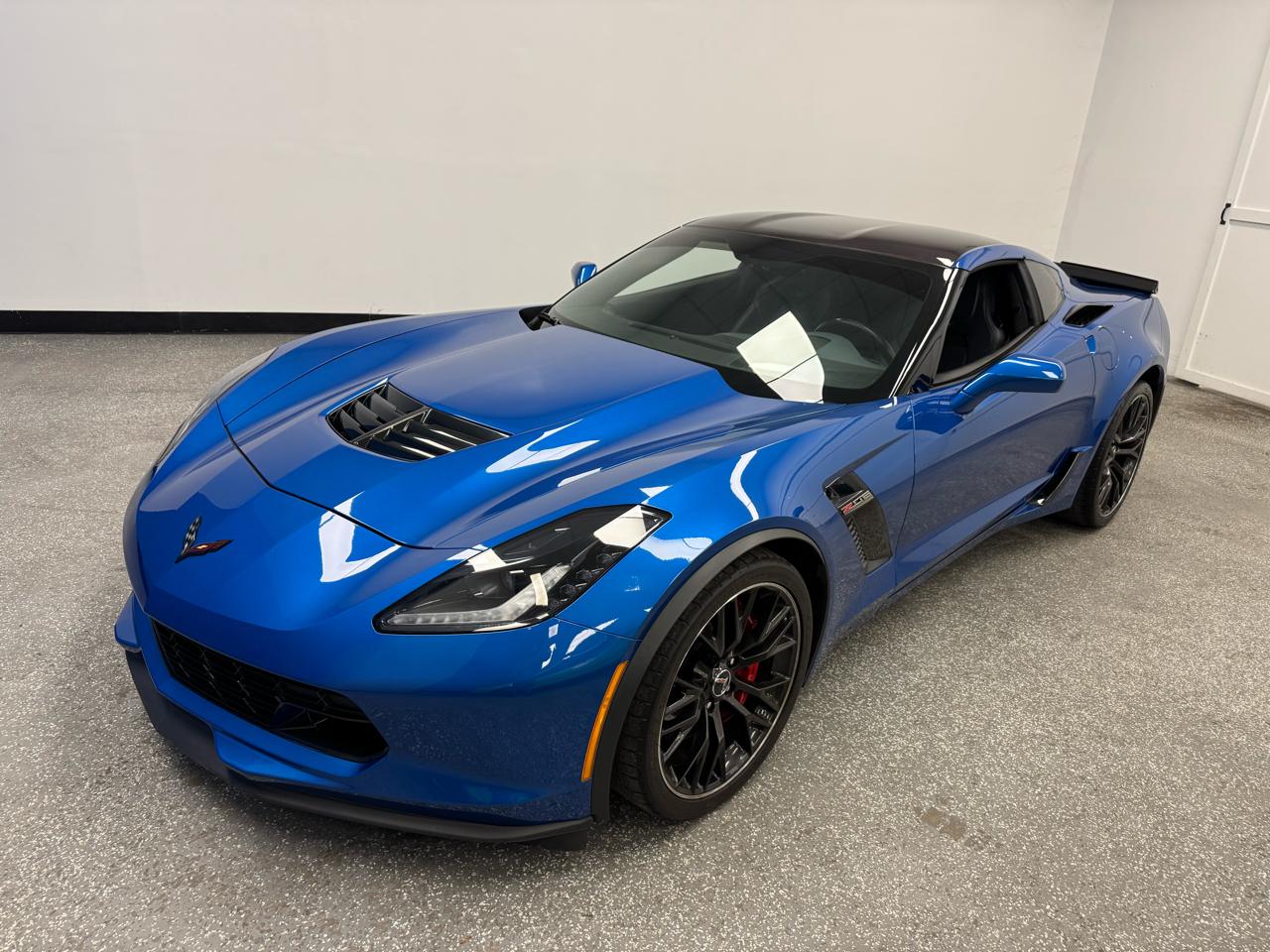 Chevrolet Corvette 2dr Z06 Cpe w/2LZ 2015