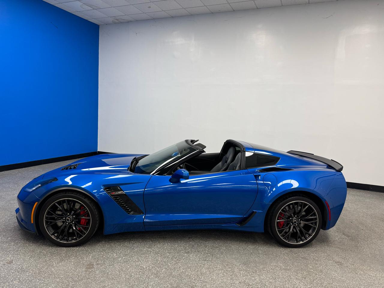 Chevrolet Corvette 2dr Z06 Cpe w/2LZ 2015