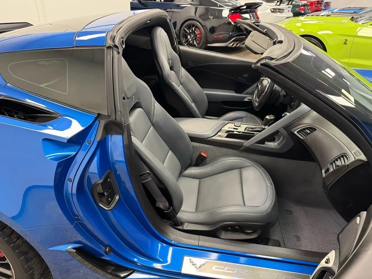 Chevrolet Corvette 2dr Z06 Cpe w/2LZ 2015