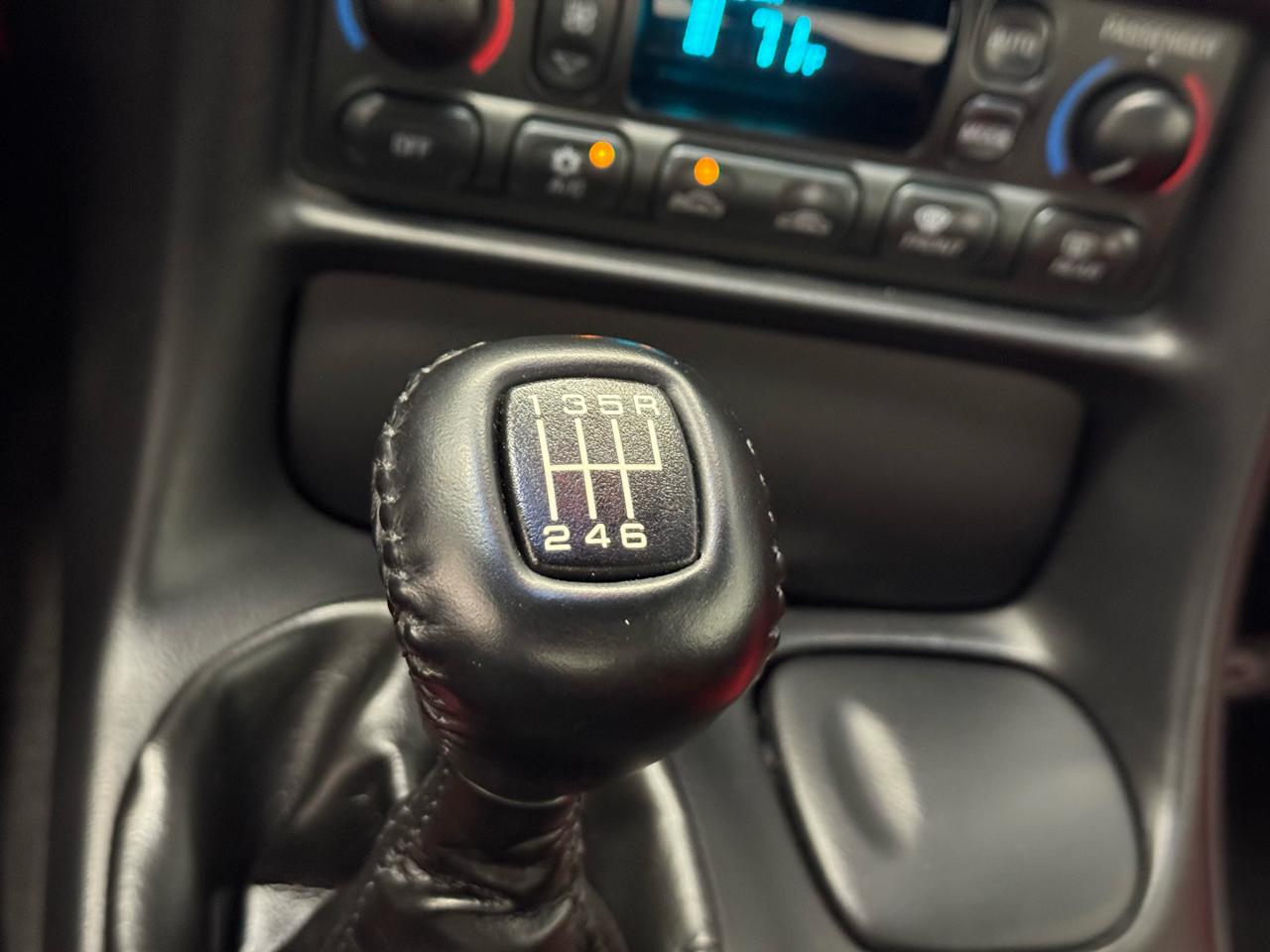 Chevrolet Corvette 2dr Z06 Hardtop 2004