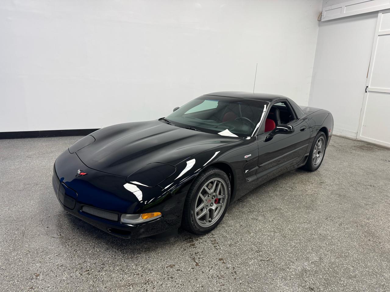 2004 Chevrolet Corvette 2dr Z06 Hardtop