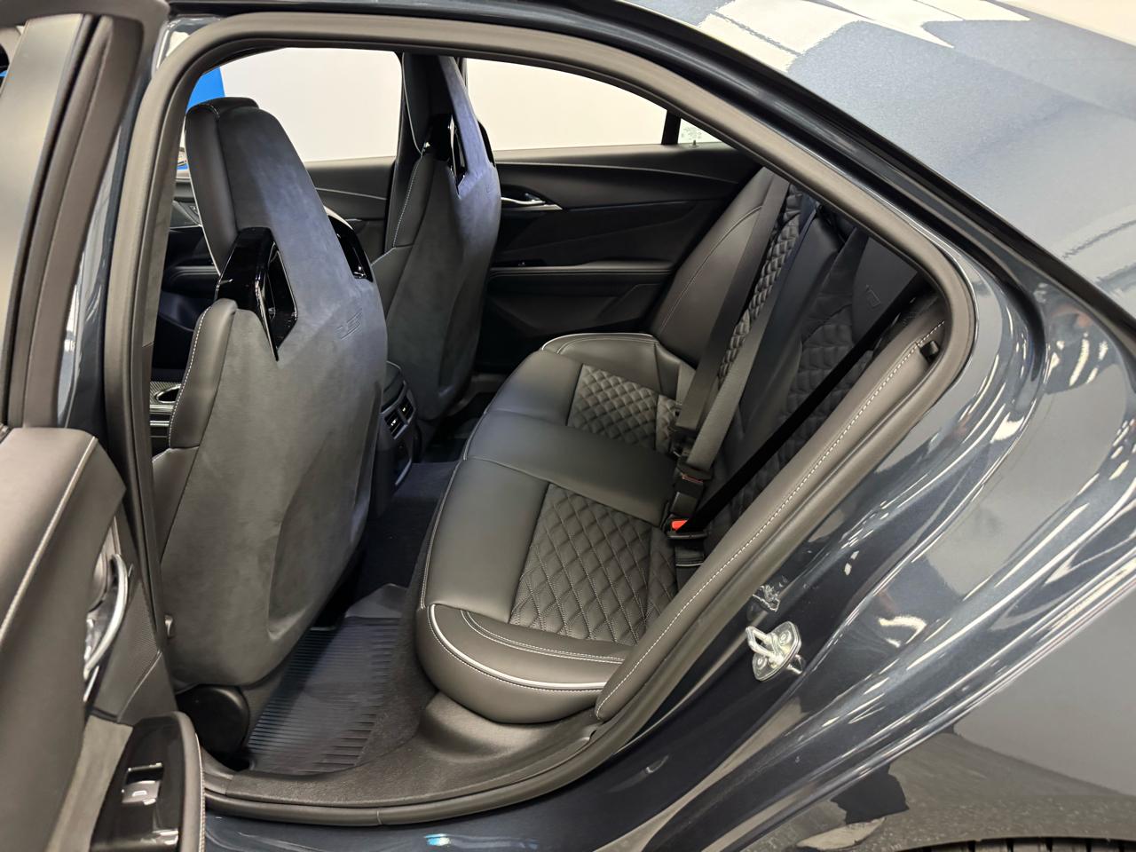 Cadillac CT4-V 4dr Sdn Blackwing 2025