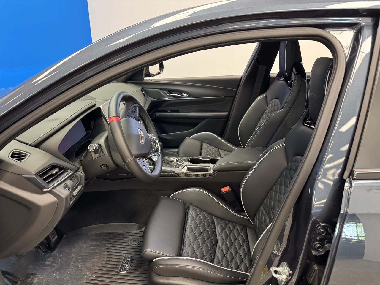 Cadillac CT4-V 4dr Sdn Blackwing 2025