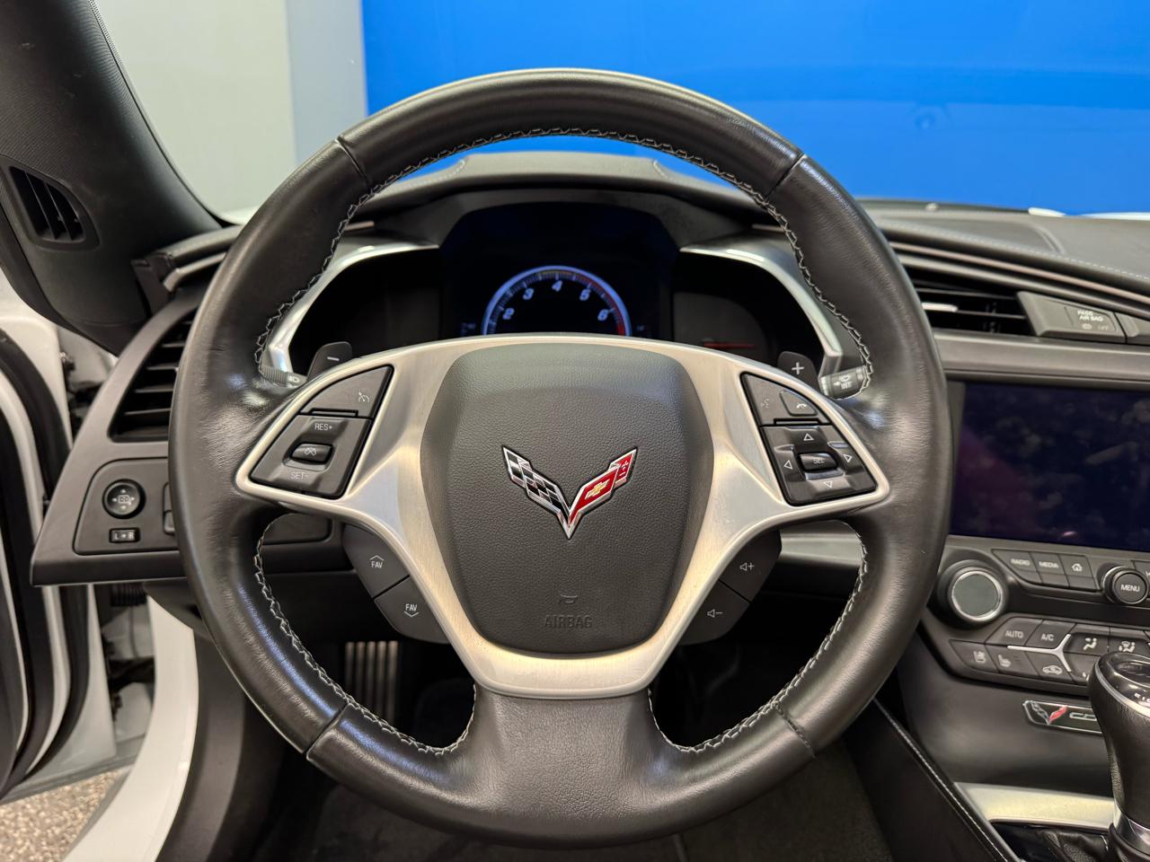 Chevrolet Corvette 2dr Stingray Cpe w/2LT 2015