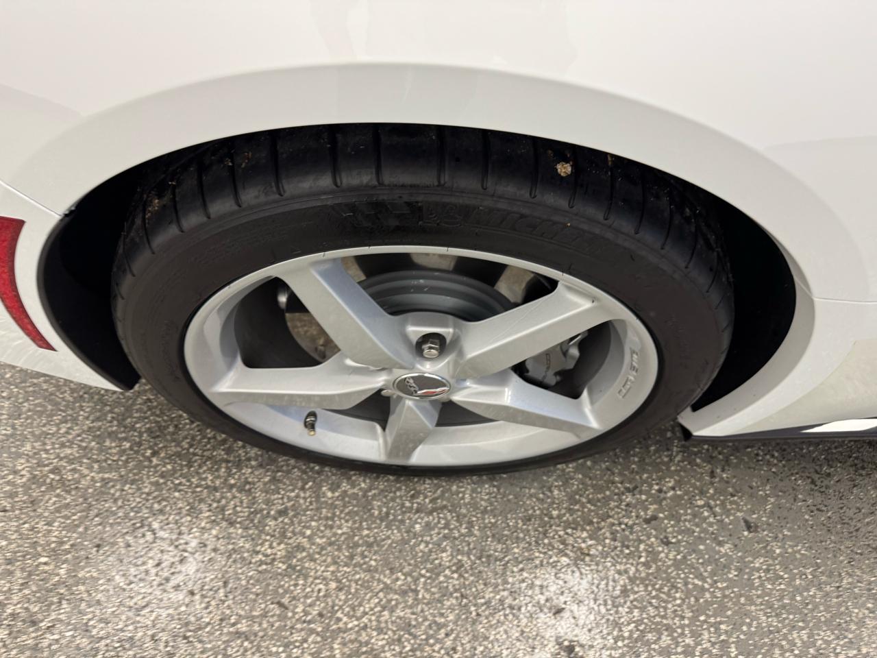 Chevrolet Corvette 2dr Stingray Cpe w/2LT 2015