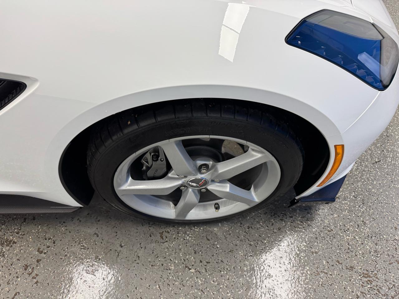 Chevrolet Corvette 2dr Stingray Cpe w/2LT 2015