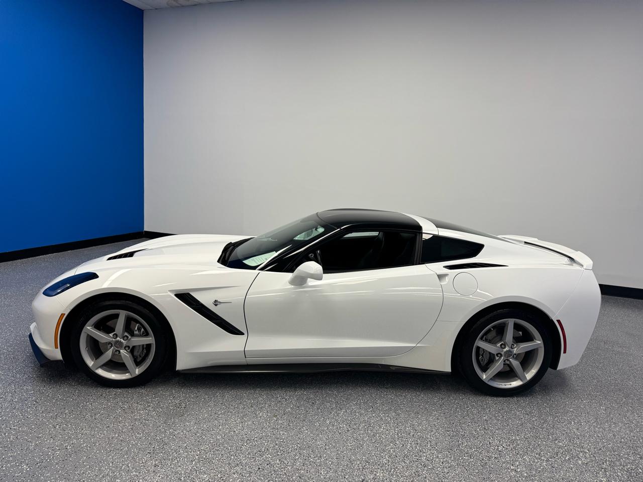 Chevrolet Corvette 2dr Stingray Cpe w/2LT 2015