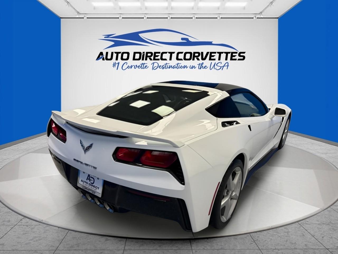 Chevrolet Corvette 2dr Stingray Cpe w/2LT 2015