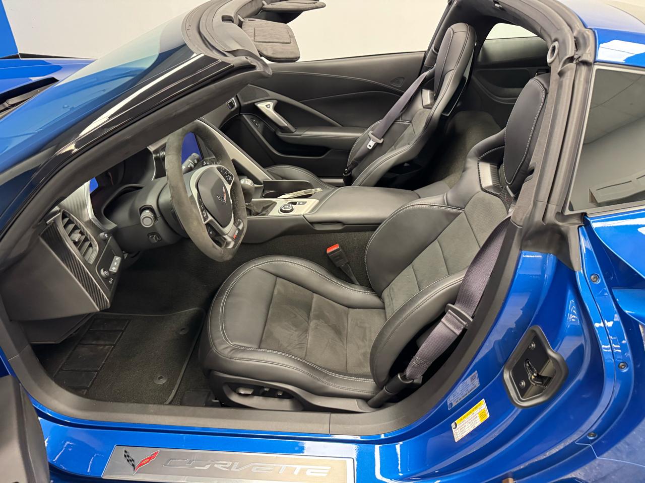 Chevrolet Corvette 2dr Z06 Cpe w/3LZ 2015