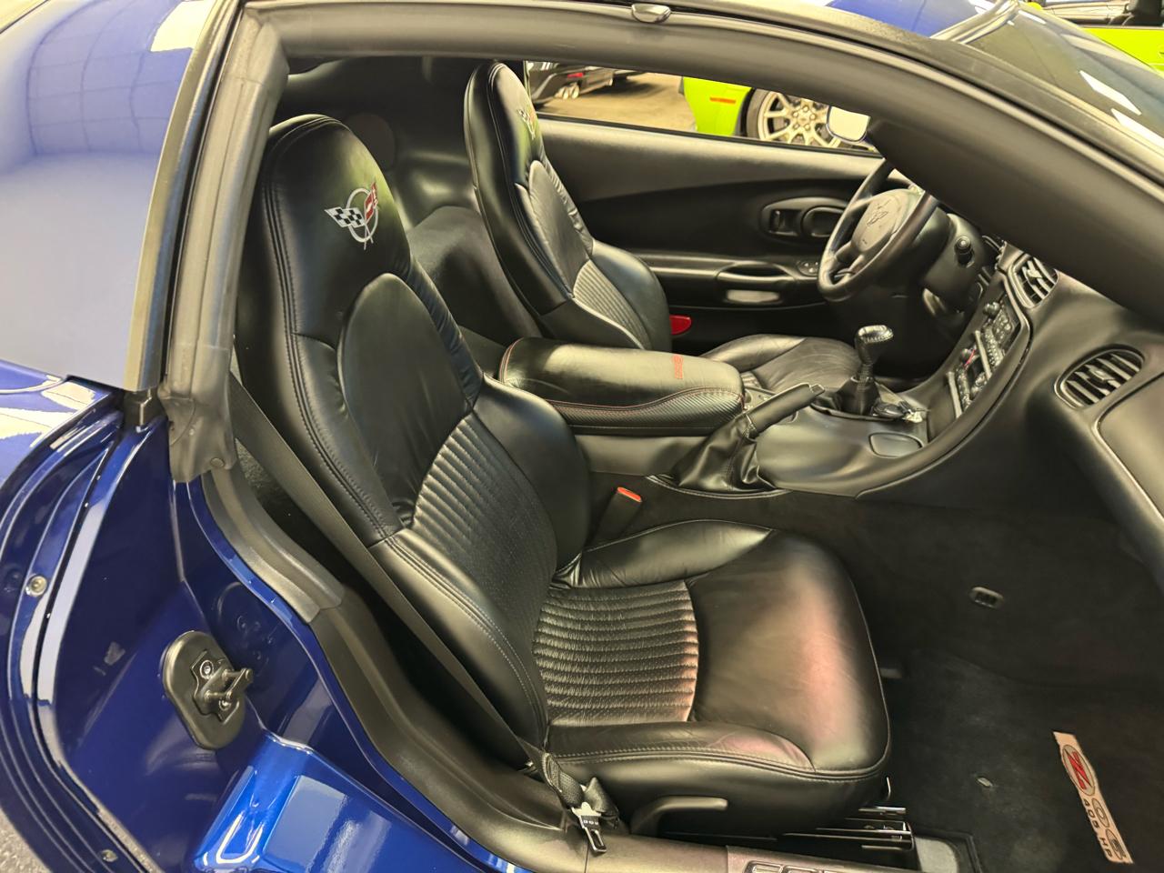 Chevrolet Corvette 2dr Z06 Hardtop 2004