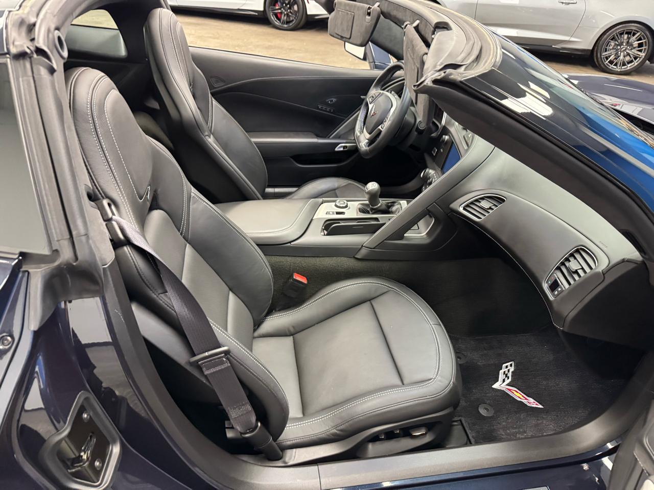 Chevrolet Corvette 2dr Stingray Z51 Cpe w/3LT 2016