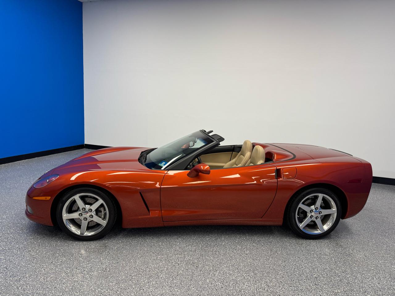 Chevrolet Corvette 2dr Convertible 2005