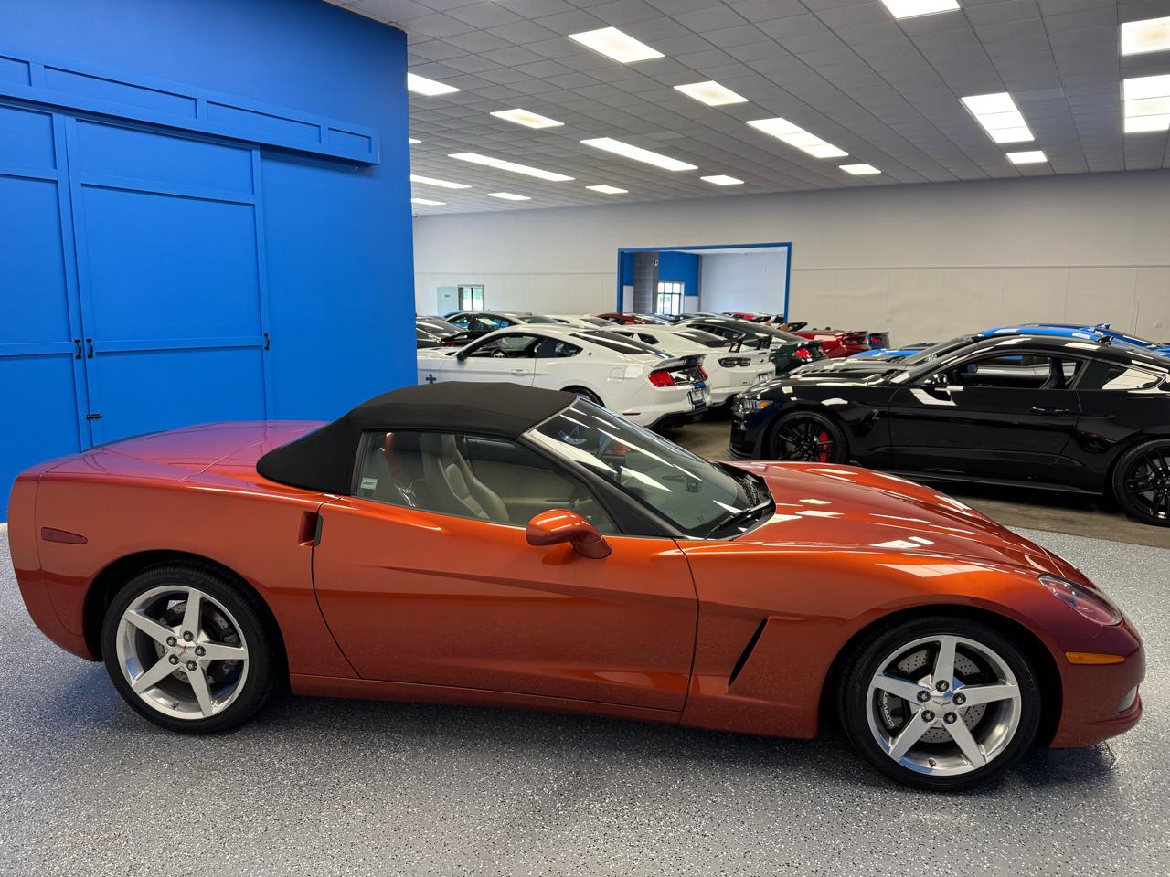 Chevrolet Corvette 2dr Convertible 2005