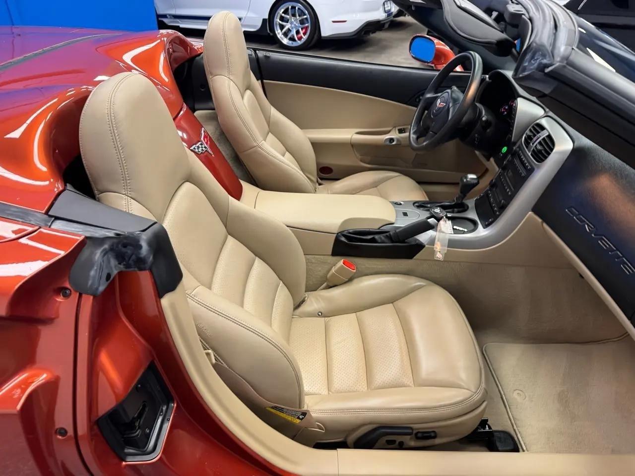 Chevrolet Corvette 2dr Convertible 2005