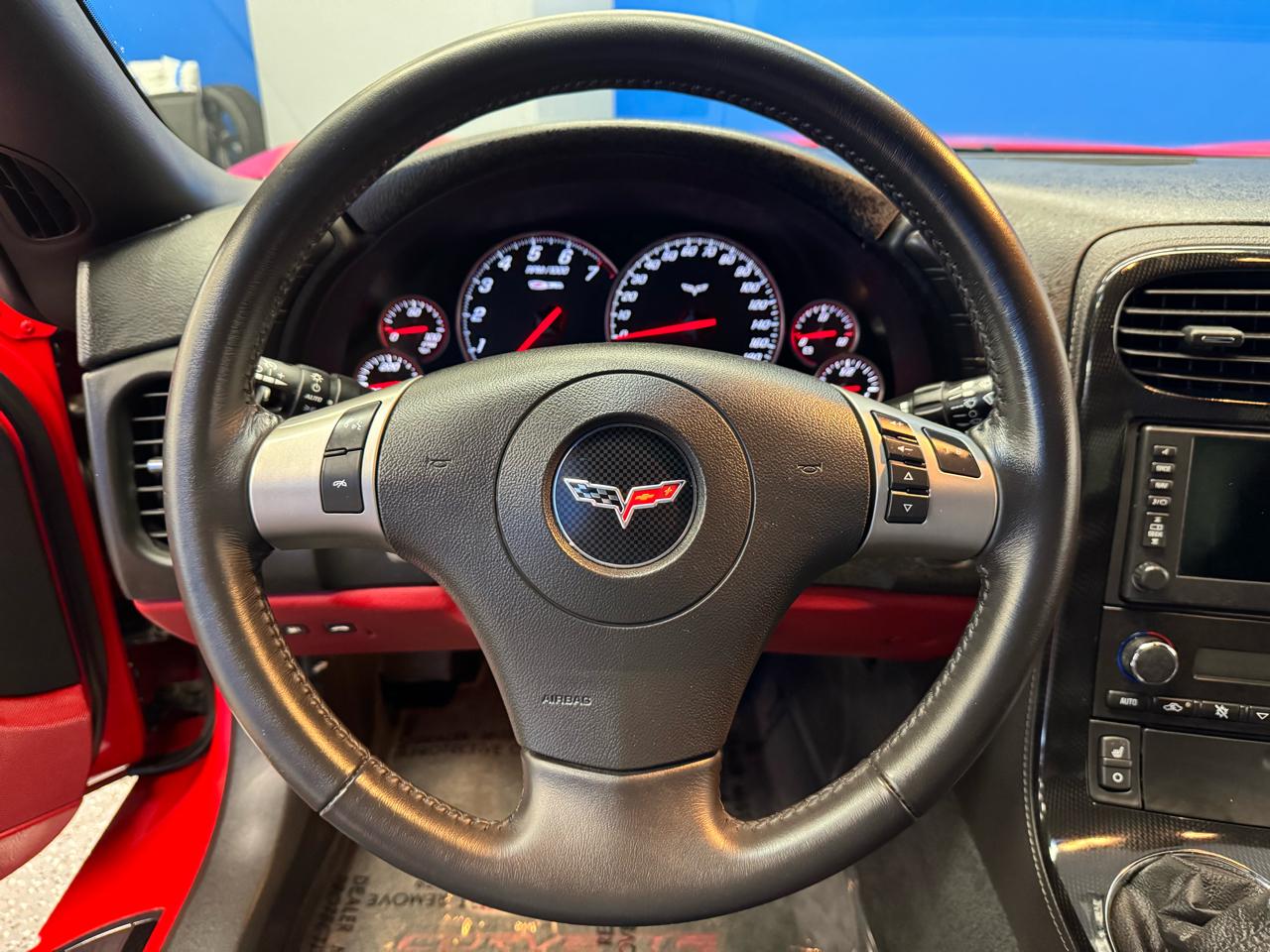 Chevrolet Corvette 2dr Cpe Z06 w/2LZ 2009