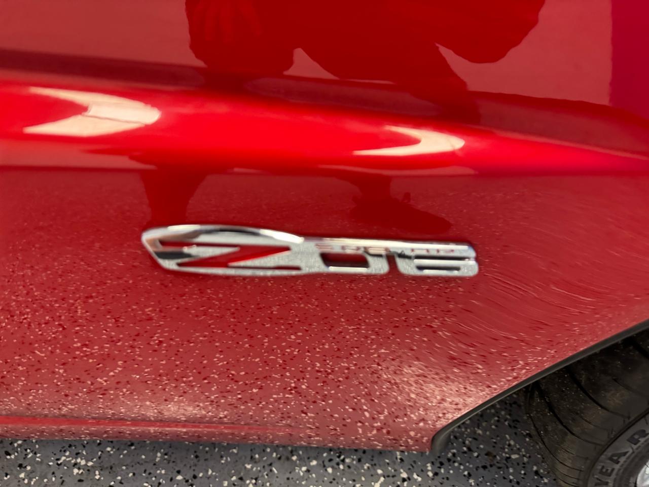 Chevrolet Corvette 2dr Cpe Z06 w/2LZ 2009