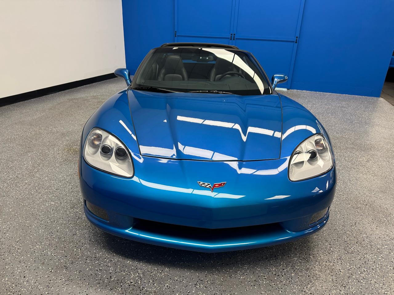 Chevrolet Corvette 2dr Cpe w/1LT 2011