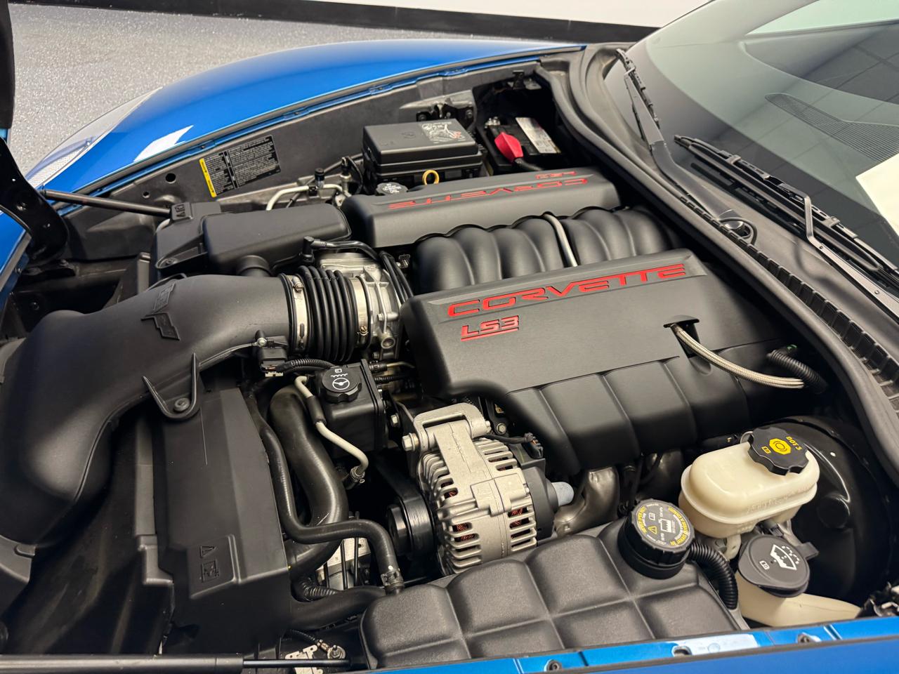 Chevrolet Corvette 2dr Cpe w/1LT 2011