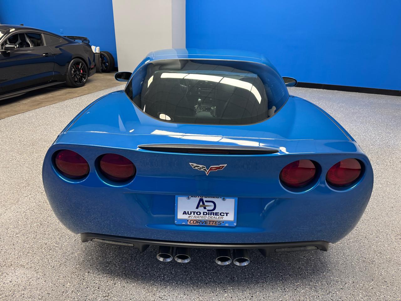 Chevrolet Corvette 2dr Cpe w/1LT 2011