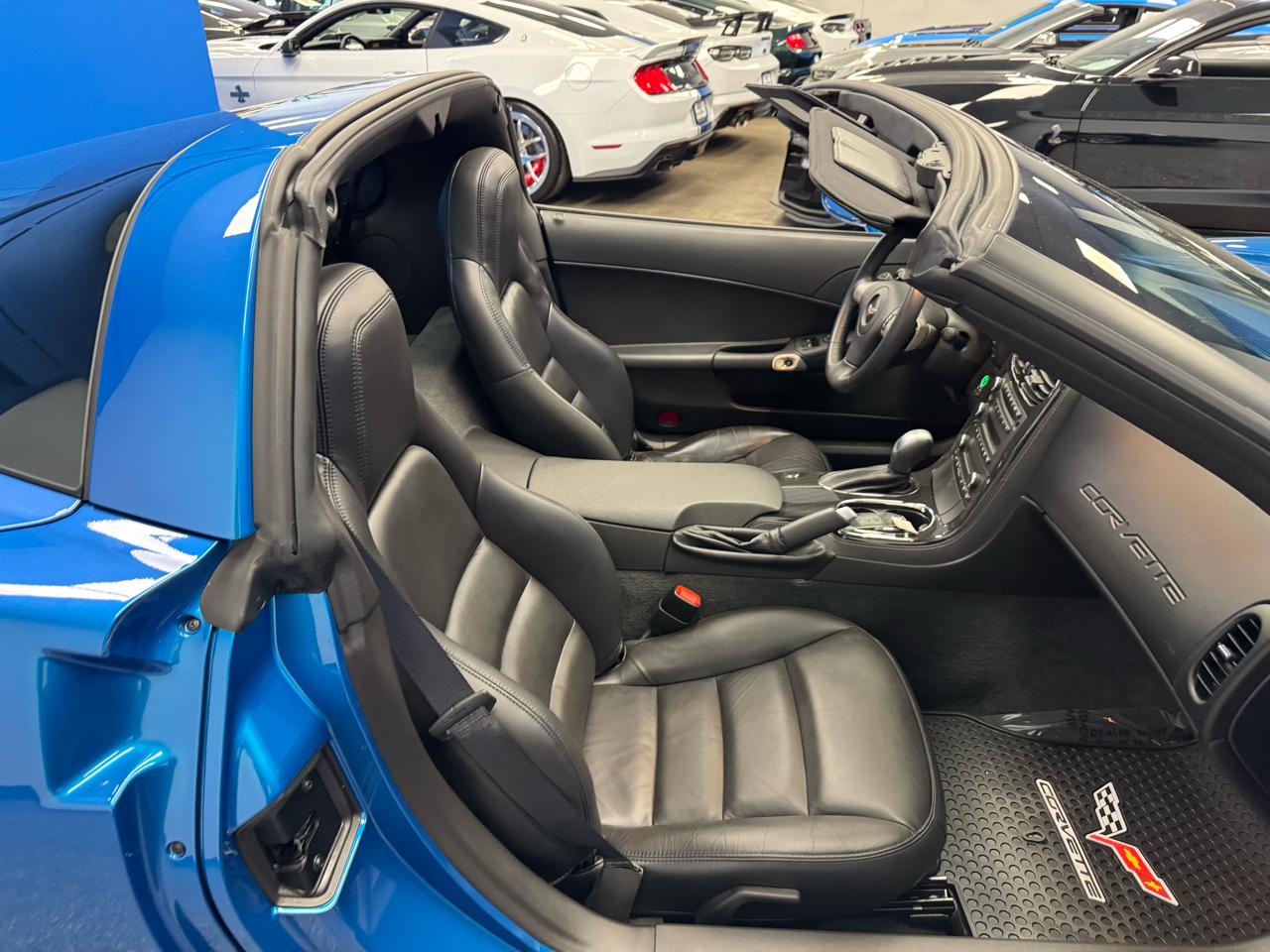 Chevrolet Corvette 2dr Cpe w/1LT 2011