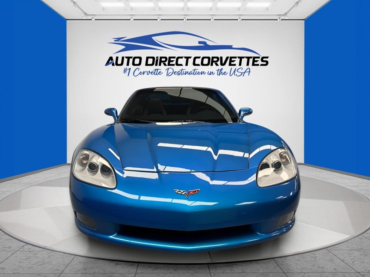 Chevrolet Corvette 2dr Cpe w/1LT 2011