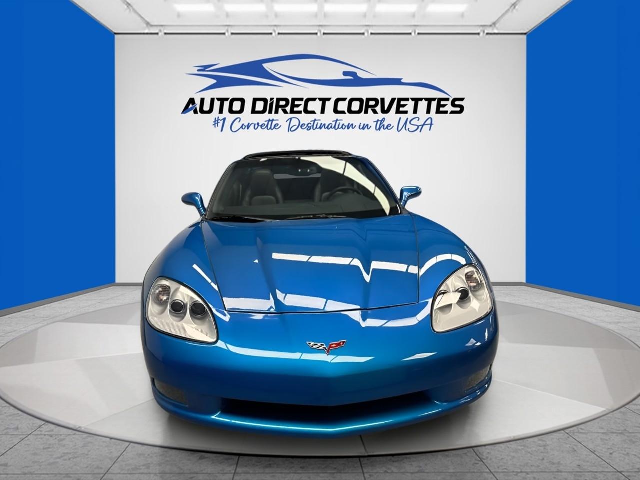 Chevrolet Corvette 2dr Cpe w/1LT 2011
