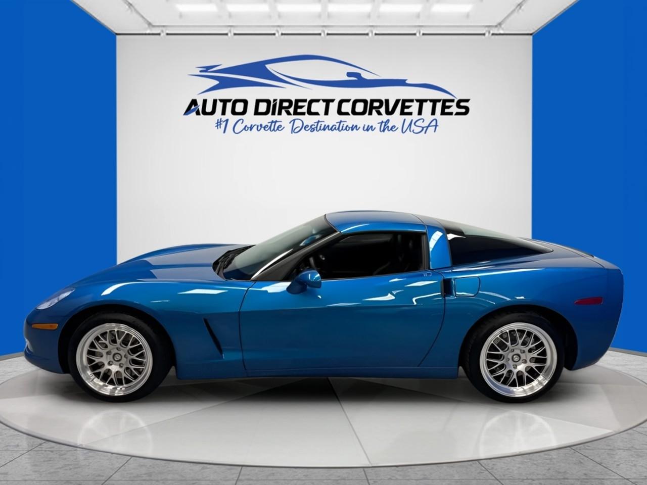 Chevrolet Corvette 2dr Cpe w/1LT 2011