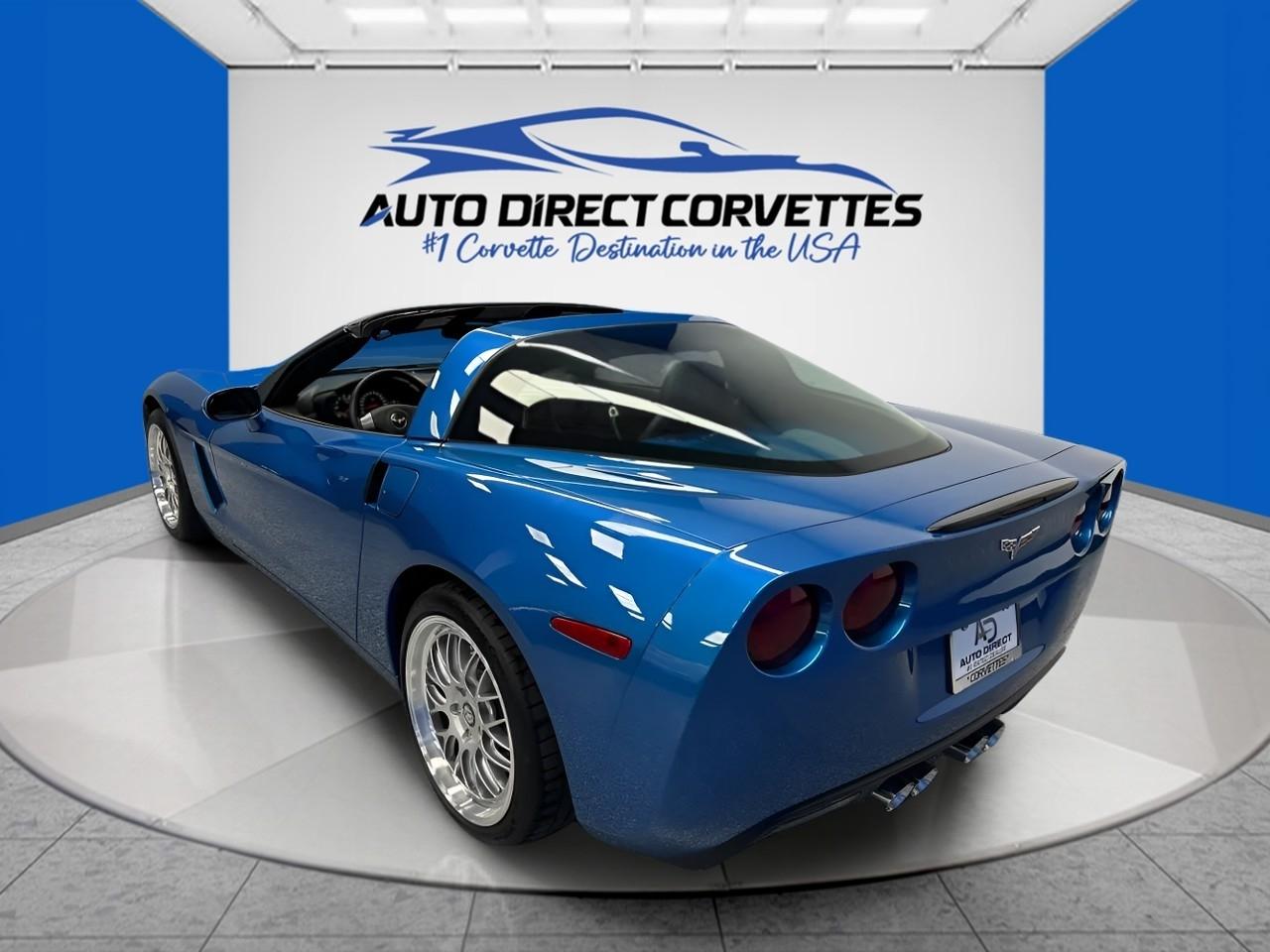 Chevrolet Corvette 2dr Cpe w/1LT 2011