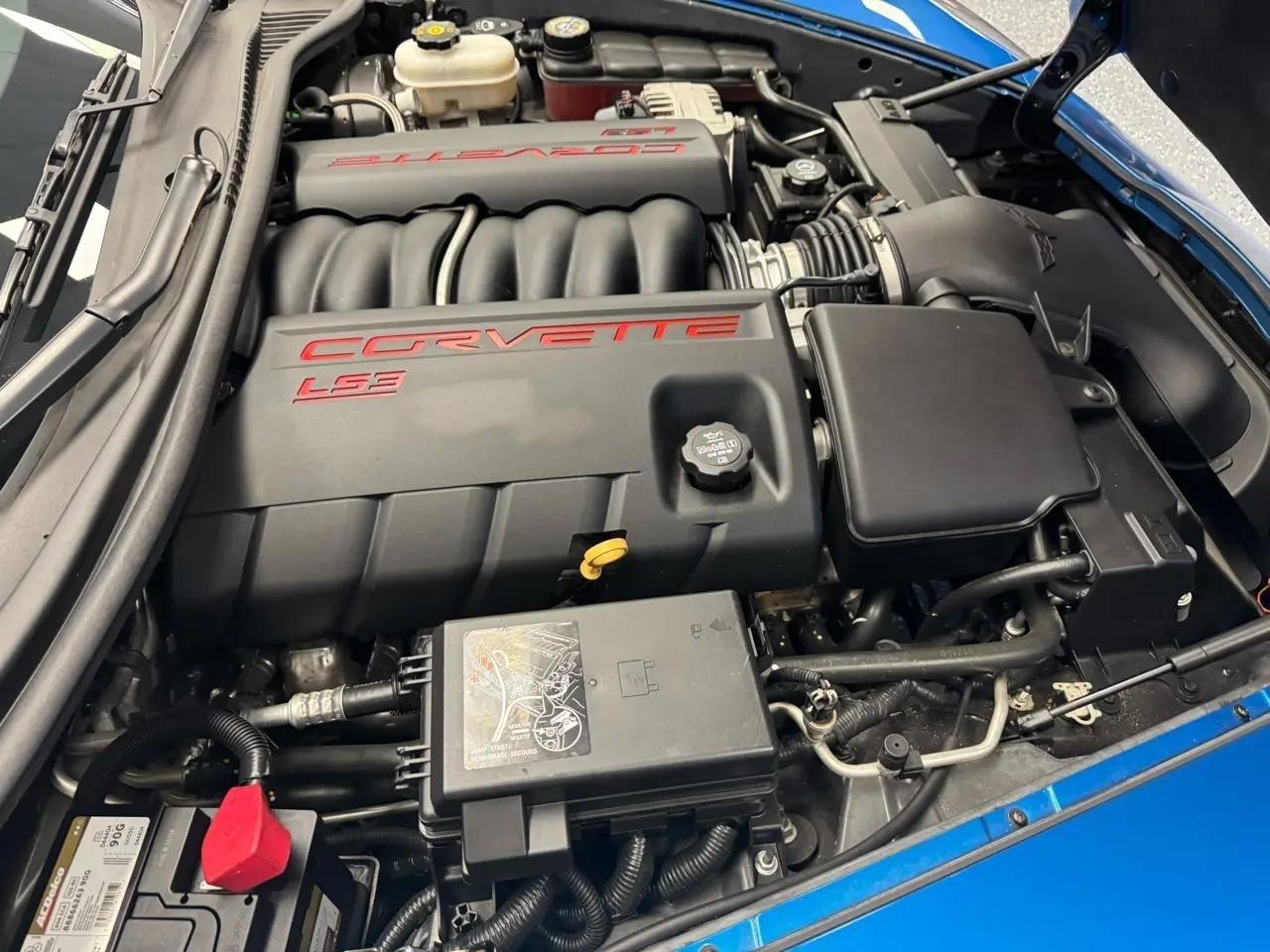 Chevrolet Corvette 2dr Cpe w/1LT 2011