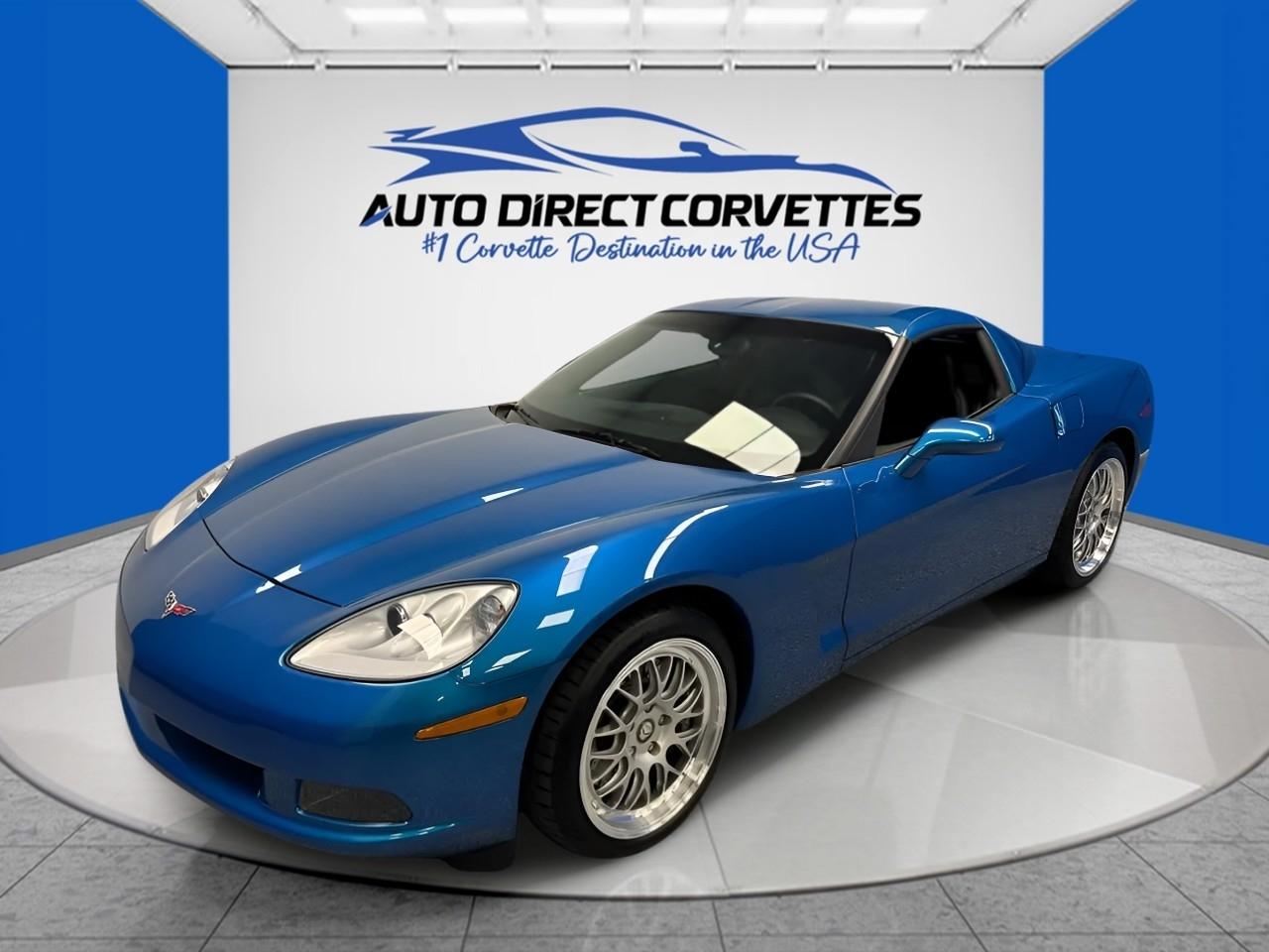 Chevrolet Corvette 2dr Cpe w/1LT 2011