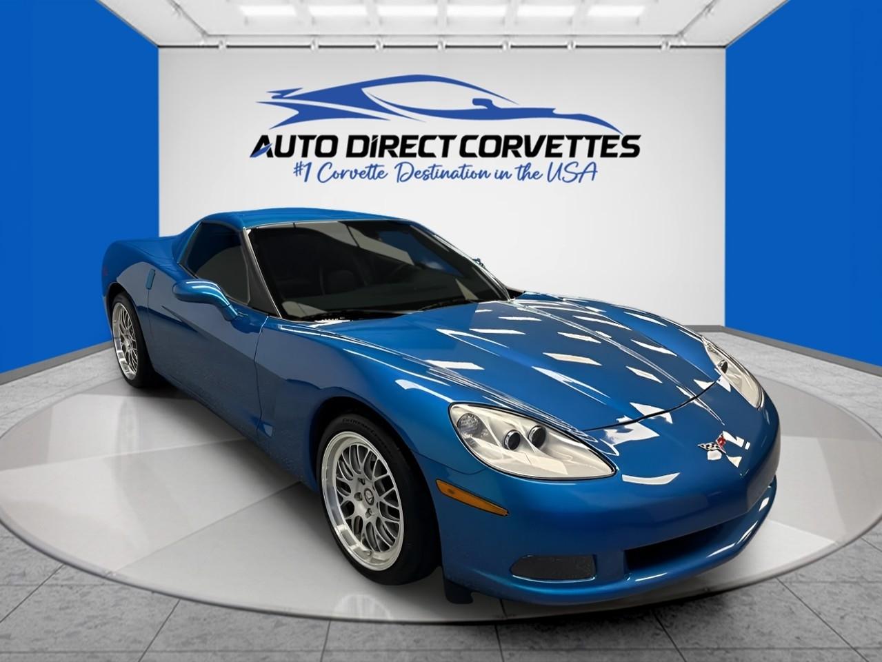 Chevrolet Corvette 2dr Cpe w/1LT 2011