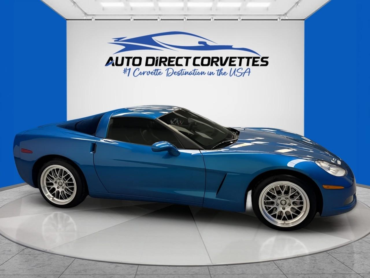 Chevrolet Corvette 2dr Cpe w/1LT 2011