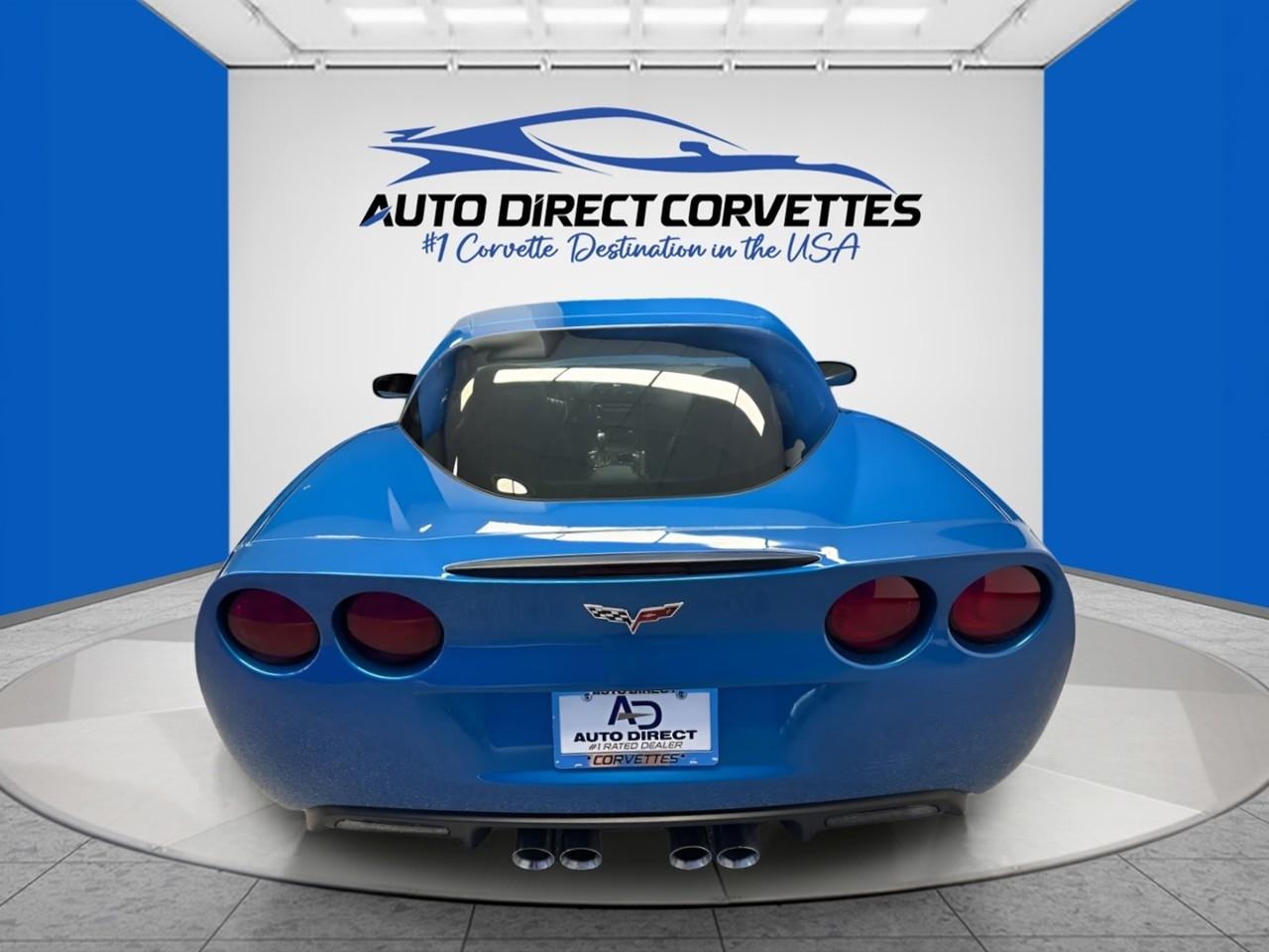 Chevrolet Corvette 2dr Cpe w/1LT 2011