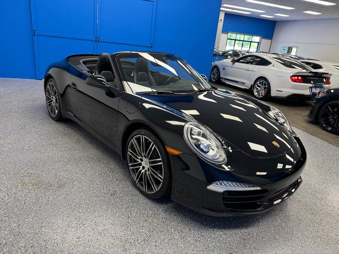 Porsche 911 2dr Cabriolet Carrera Black Edition 2016