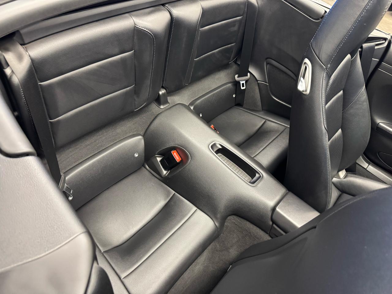 Porsche 911 2dr Cabriolet Carrera Black Edition 2016