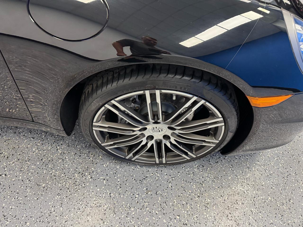 Porsche 911 2dr Cabriolet Carrera Black Edition 2016