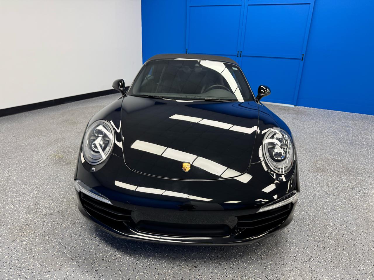 Porsche 911 2dr Cabriolet Carrera Black Edition 2016